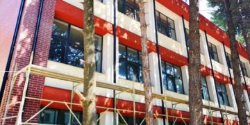 Școala ”Mihai Viteazul” din Târgoviște este de nerecunoscut!