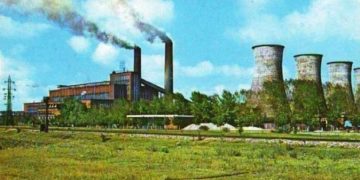 Incendiu violent la o hală dezafectată din cadrul Termocentralei Doicești!