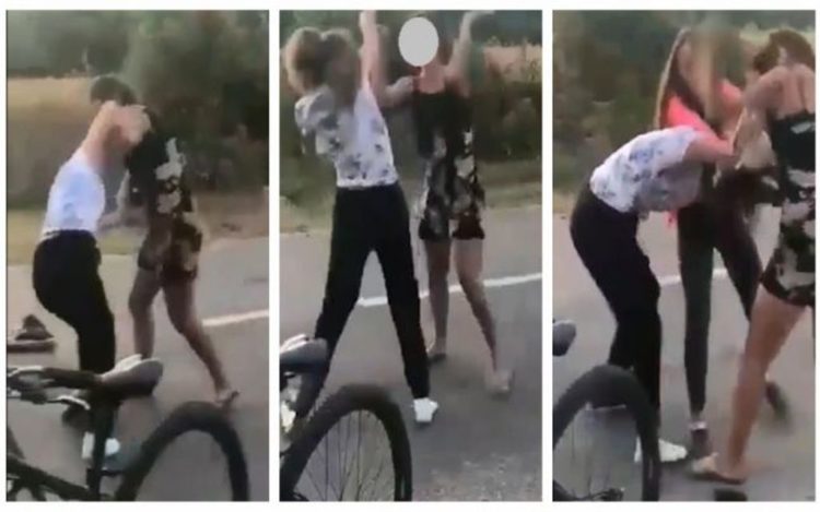 Două adolescente din Cobia s-au bătut pentru un băiat!