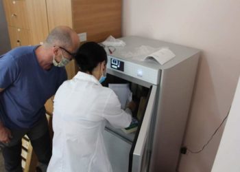 Cărțile de la Biblioteca Județeană “I. H. Rădulescu” Dâmbovița sunt sterilizate cu un aparat performant!