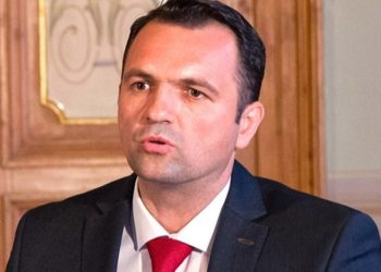 PNL Târgoviște a fost amendat pentru amplasarea ilegală de corturi!