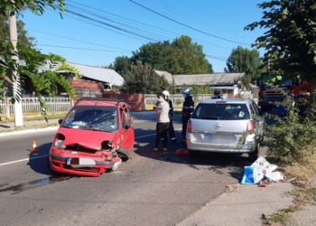 Două persoane au fost rănite într-un accident grav la Pucioasa!