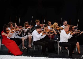 Un nou concert al Orchestrei Simfonice de Tineret „Andante” va fi sustinut la Teatru de vara “Tony Bulandra”!