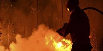 Casă cuprinsă de flăcări în comuna Poiana!