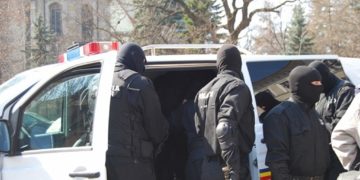 Percheziții în Dâmbovița la persoane bănuite de nerespectarea regimului armelor și munițiilor!