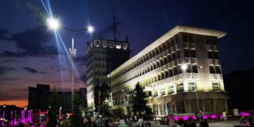 Târgoviștenilor le-a fost dor de Piața Tricolorului!