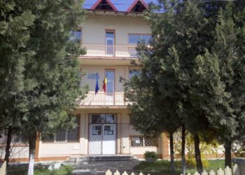 Școala Gimnazială Cornești mulțumește filialei județene de Cruce Roșie pentru ajutor!