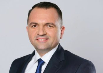 Critici în rafală la adresa liberalilor!