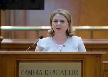 Liberalii din Guvern aleg să îi pedepsească pe oamenii care au alte opțiuni politice!