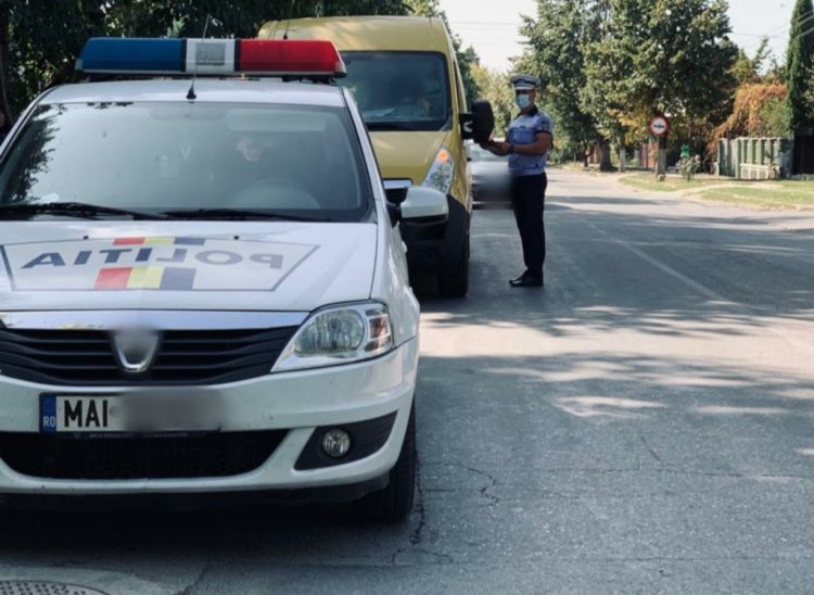 Zeci de sancțiuni pentru transportul școlar!