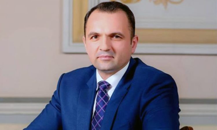 Cristian Stan  a criticat apariția târzie a unor reglementări în ceea ce privește începutul anului școlar!