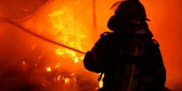 Incendiu puternic la o casă din comuna Cojasca!