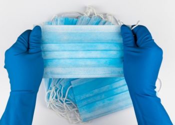 Măștile pentru persoanele defavorizate au ajuns și în Dâmbovița!