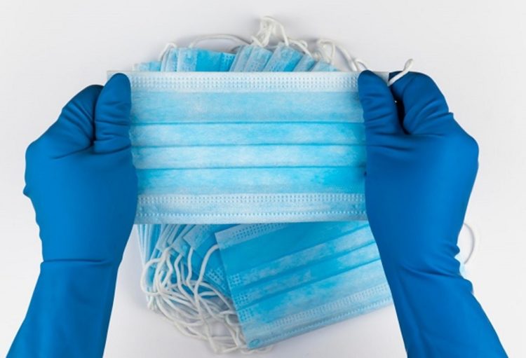 Măștile pentru persoanele defavorizate au ajuns și în Dâmbovița!