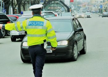 Polițiștii rutieri desfășoară activități preventive!
