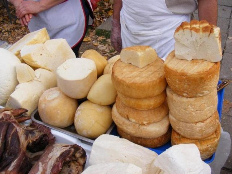 Târgul Tradițional de Sfânta Maria a început!