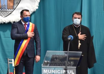 Asociația Centrul Socio-Cultural COMMUNIO a donat măști pentru elevii din județul Dâmbovița!