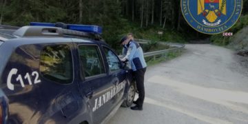 Sfaturi de la jandarmii montani pentru turişti!