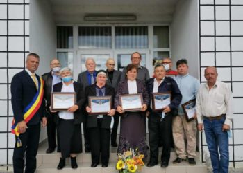 În comuna Dărmănești au fost premiate  familiile ce au sărbătorit 50 de ani de căsnicie!
