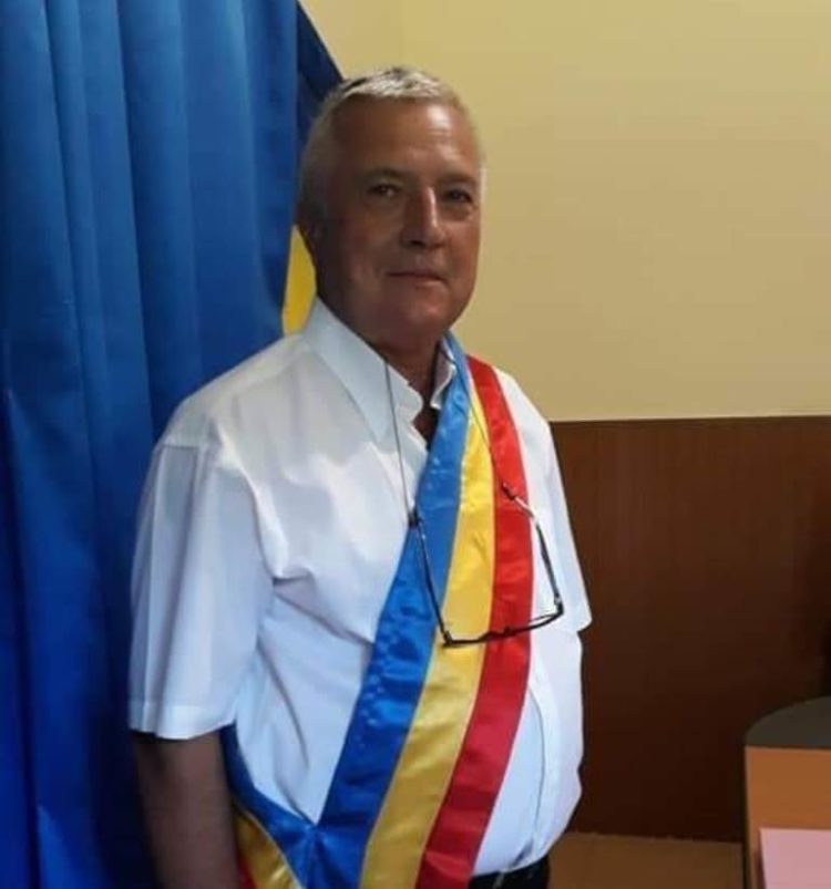 Adrian Năstase este primarul comunei I.L. Caragiale!