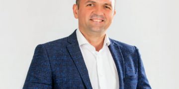 Elevii instituțiilor de învățământ târgoviștene beneficiază de gratuitate pe mijloacele de transport în comun!