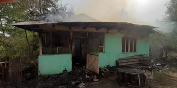 O bătrână a murit în locuința sa cuprinsă de flăcări!