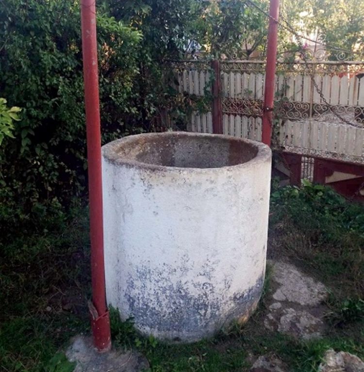 Pompierii au salvat un bărbat de 69 de ani căzut într-un puț adânc!