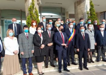 Carmen Holban îi urează succes noului președinte al Consiliului Județean Dâmbovița!
