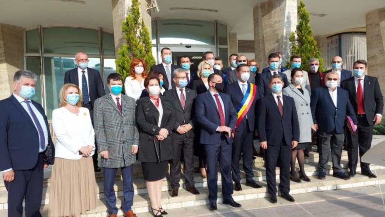Carmen Holban îi urează succes noului președinte al Consiliului Județean Dâmbovița!