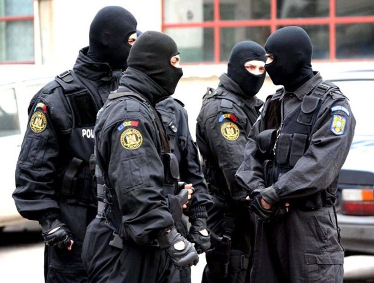 Noi descinderi în dosarul permiselor de conducere false!