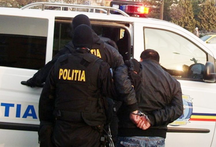 Polițiștii au pus în aplicare un mandat de executare a unei pedepse privative de libertate!