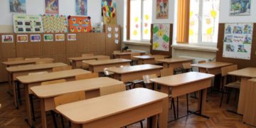 Mai multe școli și grădinițe se închid!