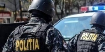 Sute de 	percheziţii domiciliare la o grupare care ar fi cauzat un prejudiciu de peste 8.200.000 de lei!