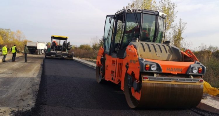 Continuă lucrările pe șantierul de reabilitare și modernizare a Centurii Municipiului Târgoviște!