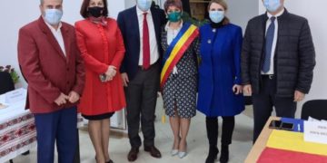 Titus Corlățean a fost alături de primarul comunei Cândești la ceremonia de depunere a jurământului!