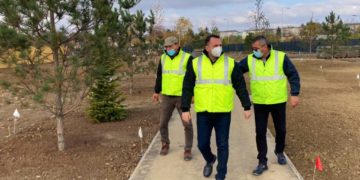 Proiectul de amenajare a noului parc din zona UM Gara se află în faza de așternere a rulourilor de gazon!