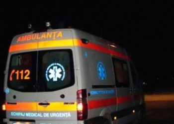 Un bărbat a murit după ce a încercat să ajute la scoaterea unui autovehicul intrat în şanţ!