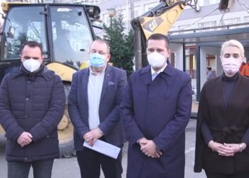 Trei ansambluri modulare sunt montate în curtea Spitalului Județean din Târgoviște!