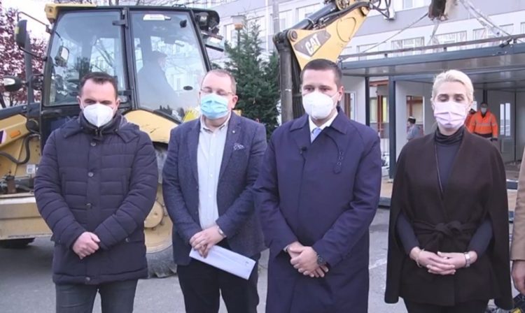 Trei ansambluri modulare sunt montate în curtea Spitalului Județean din Târgoviște!