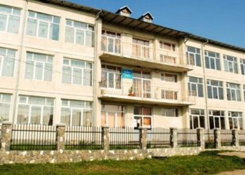 O învățătoare din Dâmbovița a fost sancționată dur după ce a refuzat să predea online!