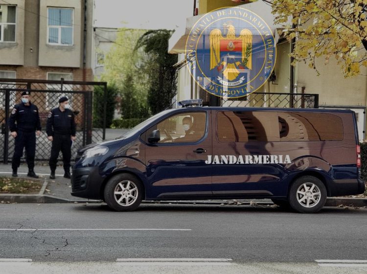 Un tânăr dâmbovițean ce era în carantină a fost prins de jandarmi în parcul Chindia!