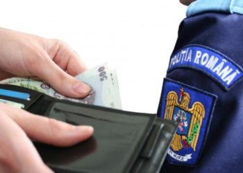 Un polițist din Dâmbovița a fost reținut pentru luare de mită!