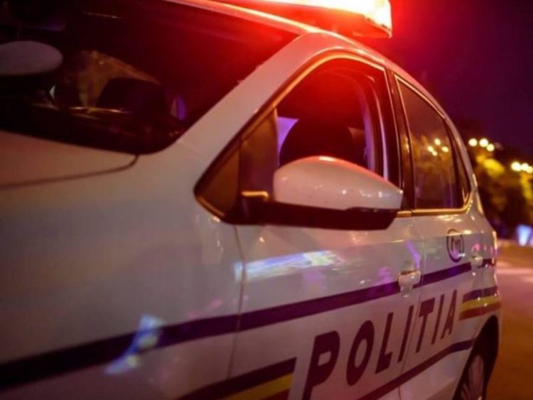 Un tânăr a evadat de sub escorta poliției!