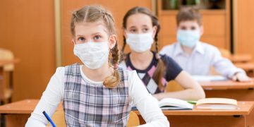 Doar 20 de școli din Dâmbovița mai sunt în scenariul verde!