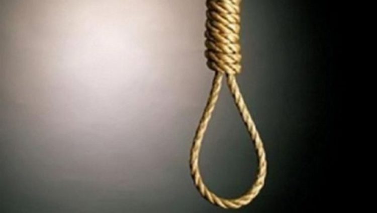 O femeie a fost găsită spânzurată în propria casă!