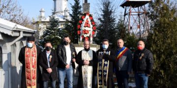 Primarul comunei Crevedia a depus o coroană de flori la Monumentul Eroilor!