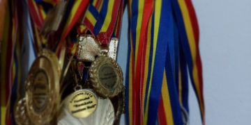 Elevii din Dâmbovița care au obținut rezultate foarte bune la olimpiadele județene au fost premiați!
