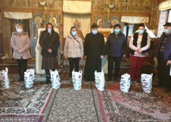 S-au desfășurat proiecte sociale în  valoare de 22.000 de lei pentru copii și bătrâni!
