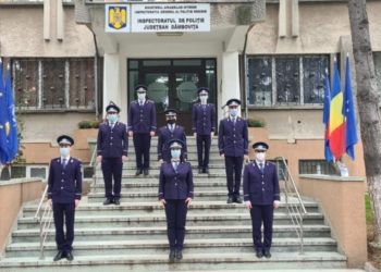 Opt noi agenți de poliție în cadrul Inspectoratului de Poliție Județean Dâmbovița!