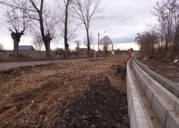 La Moreni a fost emis ordinul de reîncepere a lucrărilor de modernizare şi reabilitare pe Strada 22 Decembrie!